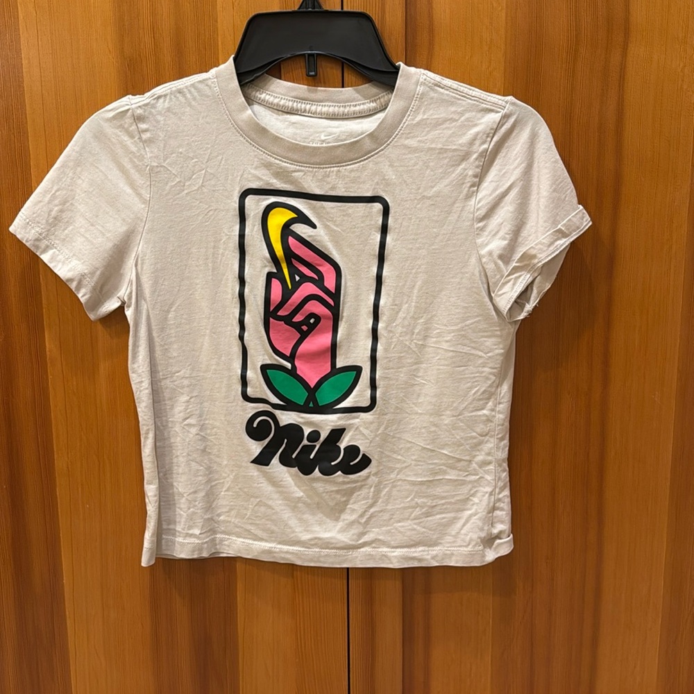 Nike t shirt